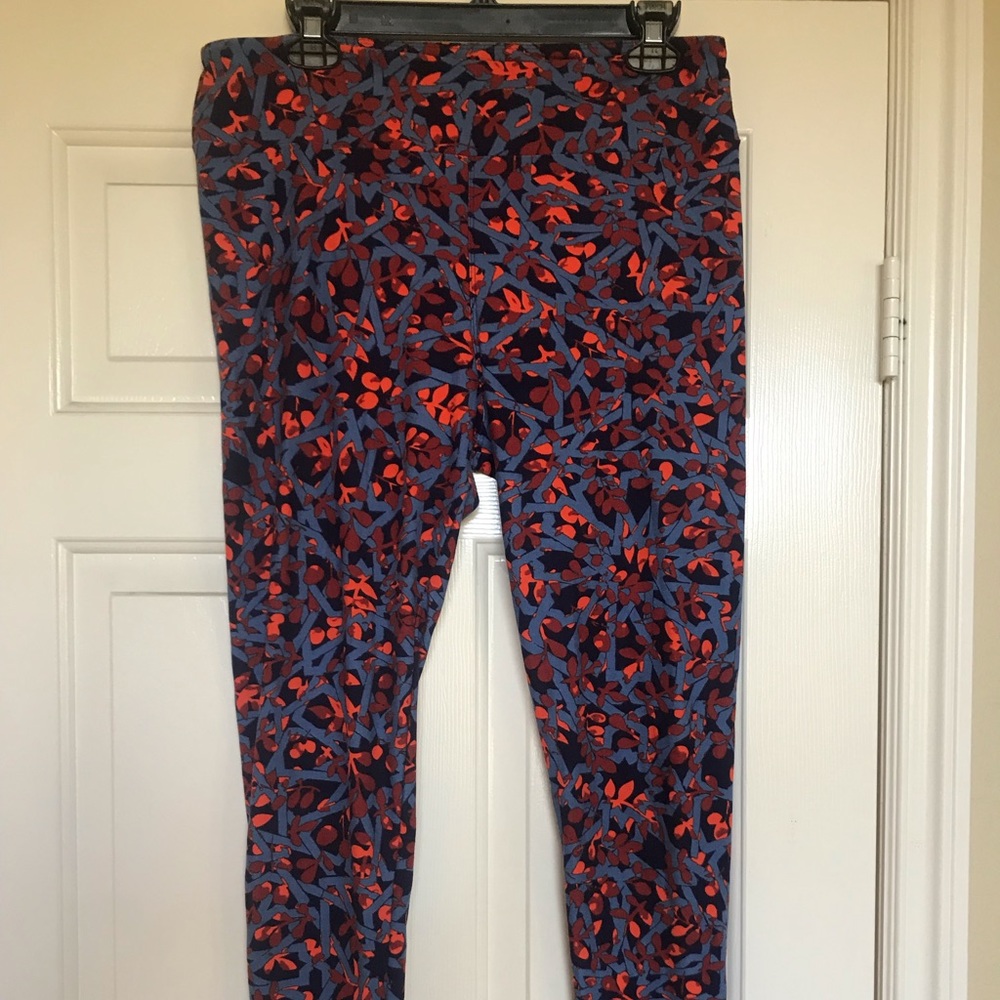 Lularoe tall and curvy leggings